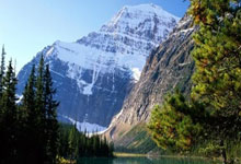 杨瀚森父母启程前往美国 陪儿子参加NBA选秀大会